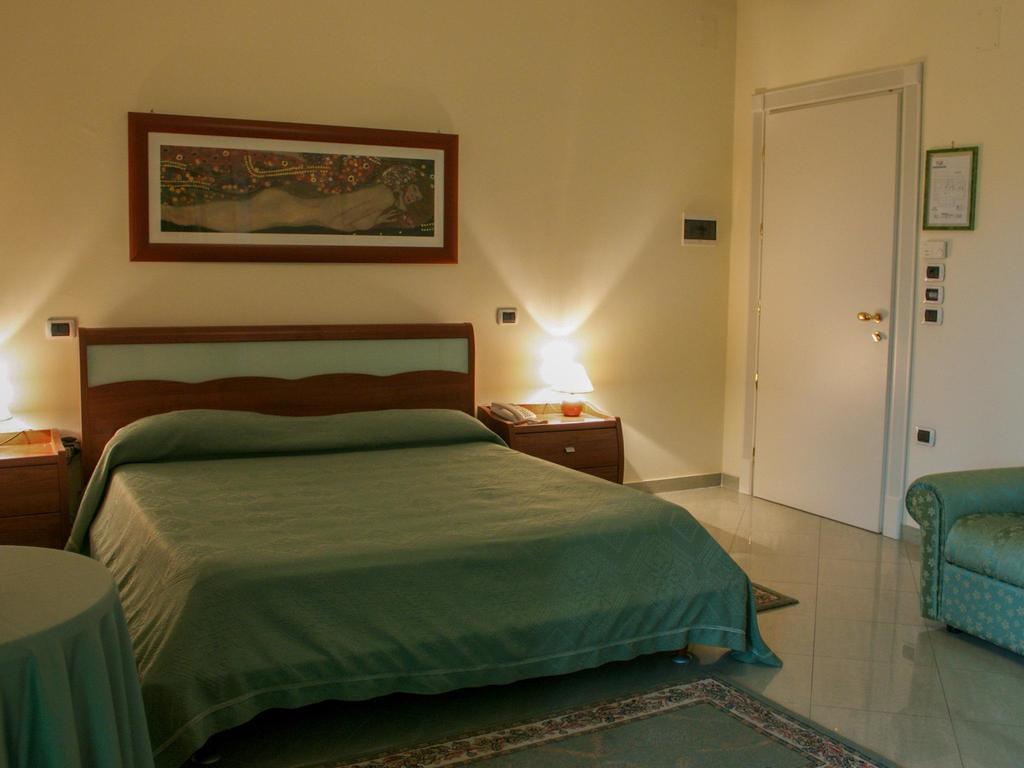 Blu Hotel San Nicola Manfredi Eksteriør bilde