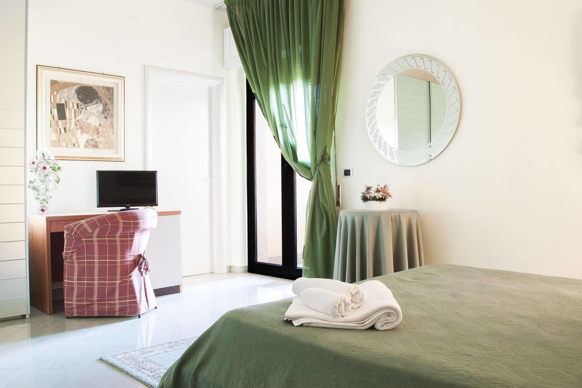 Blu Hotel San Nicola Manfredi Eksteriør bilde